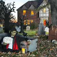Haunted Halloween House Escape